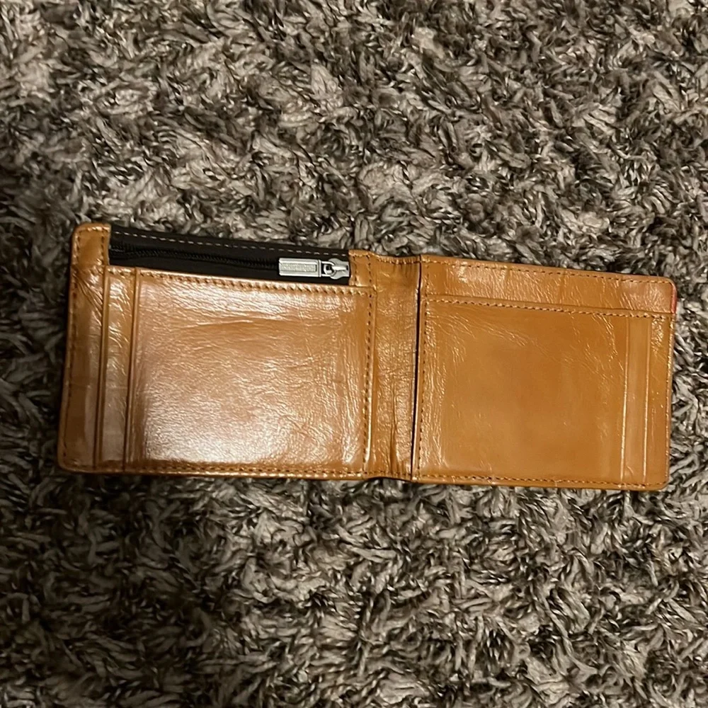 Wallet - Picture 3 of 4